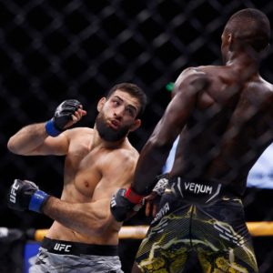 Imavov knocks out Adesanya to stake UFC title claim