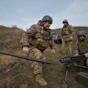 Military chiefs to thrash out Ukraine peacekeeping proposal amid Russia war