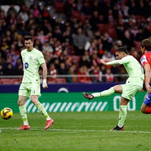 Barcelona come back at Atletico Madrid to claim LaLiga top spot