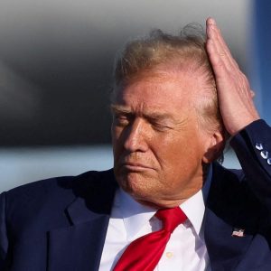 ‘Make showers great again’: Why Trump’s fighting bathroom water pressure