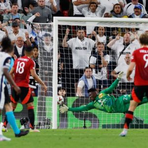 Tottenham defeat Manchester United to win Europa League final