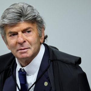 Breaking from colleagues, judge votes for annulment in Bolsonaro trial