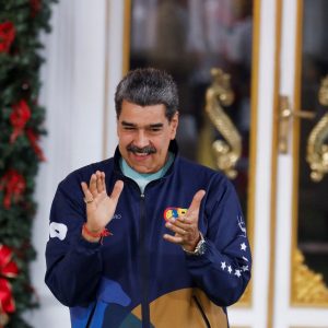 Airlines cancel Venezuela flights amid US warnings and military buildup