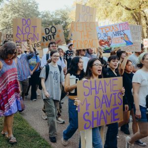 UT-Austin silent on Trump compact as deadline approaches