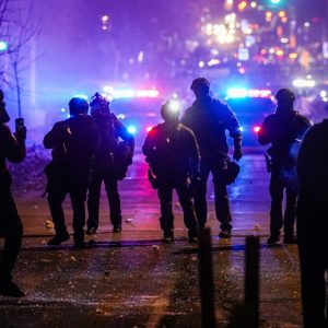 Accused of a crime after shooting a migrant in Minnesota, ICE agent is arrested in South Texas