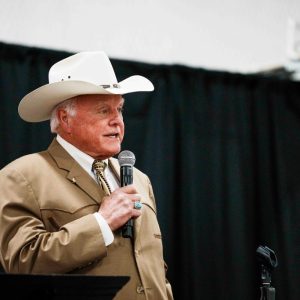 “Tolerance for criminality”: Why top Republicans are turning on Texas Agriculture Commissioner Sid Miller