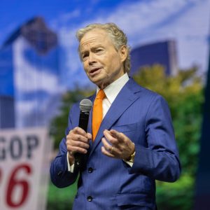 Don Huffines sworn in as Texas comptroller ahead of November elections