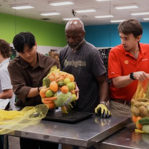 1 in 5 Texans experience food insecurity as food banks struggle to keep up with demand
