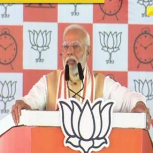 PM Modi attacks Congress in Nashik rally, says party wants to create rift among OBCs