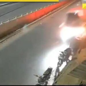 Maharashtra: Man suffers heart attack while driving car, rams into multiple vehicles in Kolhapur