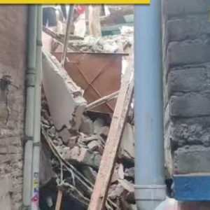 Delhi: At least 6 people trapped after four-storey building collapses, rescue operations underway, VIDEO