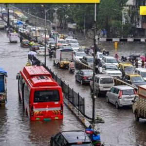 Maharashtra monsoon: IMD issues red alert in six districts, traffic chaos in Mumbai amid heavy rain; school, colleges shut in…