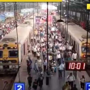 Mumbai: CR, WR to run 12 suburban train services for New Year revellers on Jan 1; check timings here