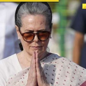 Congress chief Sonia Gandhi admitted to hospital, children and MP Rahul Gandhi, Priyanka Gandhi present