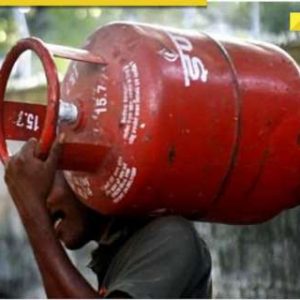 Govt issues fresh order amid LPG Shortage: LPG supply to be cut off if not switched to piped gas; here’s what you need to know