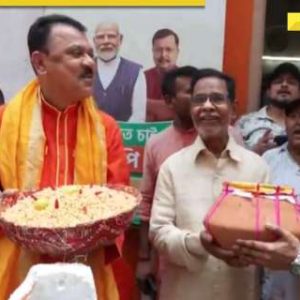 West Bengal Election Result 2026: After ‘Khela’, BJP supporters celebrates with ‘jhalmuri’ in Kolkata | WATCH