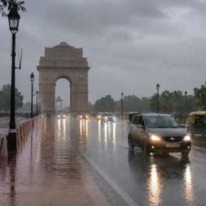 Delhi-NCR Weather Update: Tunderstroms, rain hits several parts of National Capital, IMD issues alert