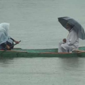 IMD issues heavy rainfall warning for West Bengal, and these regions in next 7 days, check weather update in Delhi, NCR
