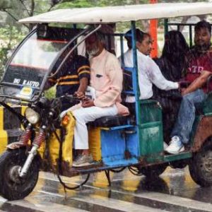 E-rickshaw shutdown stunt: Govt directs Google, Apple to remove 7 apps from their platforms