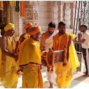 From saffron to yellow silk: Ram Temple priests get new dress code