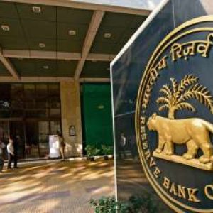 RBI wants loan rates to reset every 3 months: How will it impact your EMI from 2027? Check details here