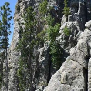 UP: 25-year-old man dies after falling from hill during picnic in Sonbhadra