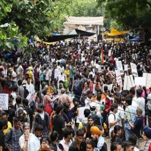 After SC rebuke, magistrate suspended over notice to student for CJP protest