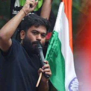 Jantar Mantar protest: Abhijeet Dipke slams Delhi Police as ‘Amit Shah’s henchmen,’ praises Mumbai cops