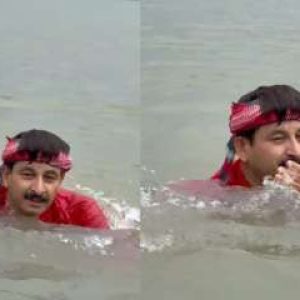 Manoj Tiwari takes Yamuna dip, says almost 30 km cleaned; AAP hits back, says drink water at Kalindi Kunj