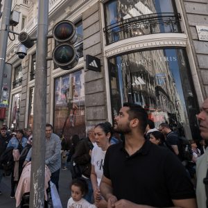 Spain’s grid denies renewable energy to blame for massive blackout