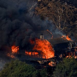 LA Hughes Fire only 14% contained after burning 10K acres