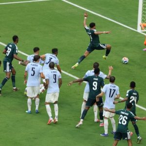 Saudi Arabia draw 1–1 against Uruguay in World Cup opening game