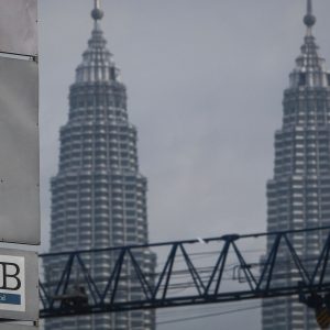 Swiss court convicts two executives of embezzling $1.8bn from 1MDB