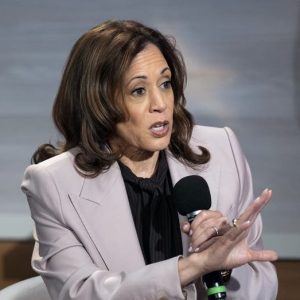 Harris tells NABJ she expects to ‘earn’ the Black vote this November
