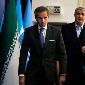 Iran to meet with Germany, France, UK in nuclear talks