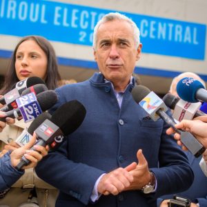 Hard-right populist takes shock lead in Romania’s presidential vote