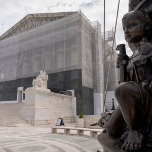 US Supreme Court allows ban on transgender troops to take effect