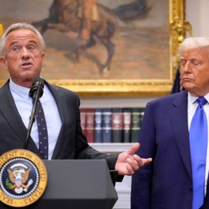 Trump signs executive order to bring down prescription drug prices