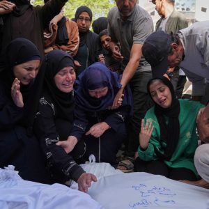 Hamas agrees to a Gaza ceasefire, sources say; US and Israel reject offer