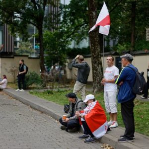 Belarus frees 52 political prisoners after US mediation