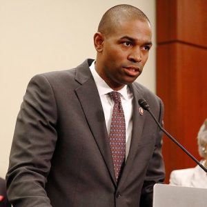 New York Gov. Kathy Hochul facing Democratic primary from her own lieutenant governor