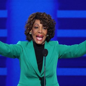 Rep. Maxine Waters dodges question on controversial abortion procedure