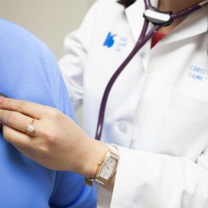 Texas, facing doctor shortage, eases path for foreign-trained physicians