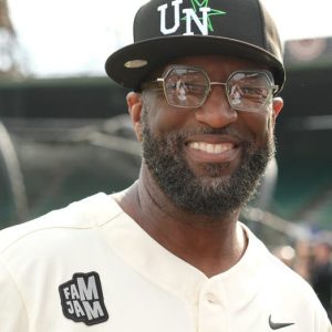 Harris conducts radio interviews with comedian Rickey Smiley and Spanish-language show in Phoenix