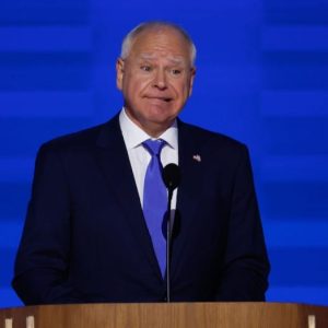 Social media critics rip Walz for celebrating Minnesota football rival, remind him he was booed: ‘No loyalty’