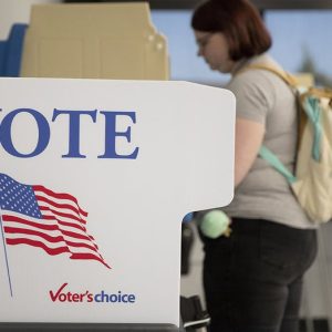 Early voting begins in Illinois, North Dakota, Florida and Michigan