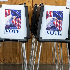 Software glitch hits Pennsylvania county forcing extension of voting hours