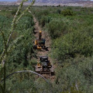 What to know about possible border barriers in Big Bend