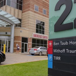 Texas’ order to ask hospital patients’ citizenship status renews focus on the state’s large uninsured population