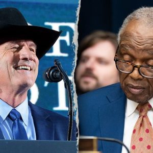 Polls close in Georgia as voters decide successor in special election